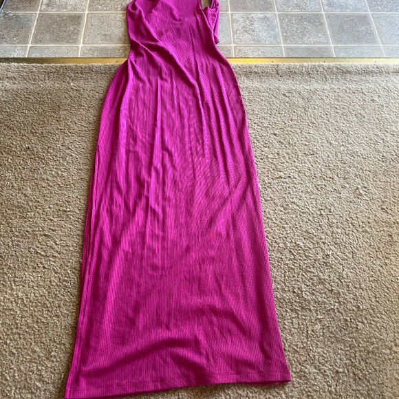 Dress - Picture 4 of 5